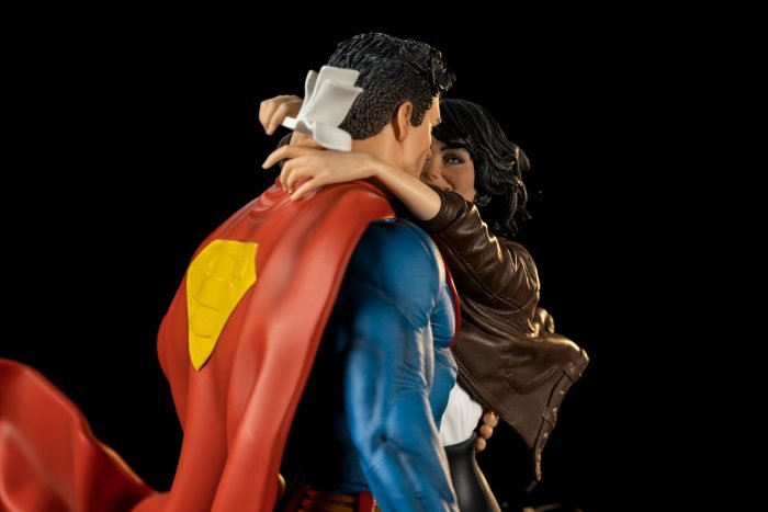 Superman y Lois 1:6 Scale Diorama Iron Studios - Imagen 7