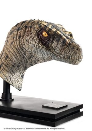 Female Velociraptor 1:1 Life Size Bust Jurassic Park Elite Creature