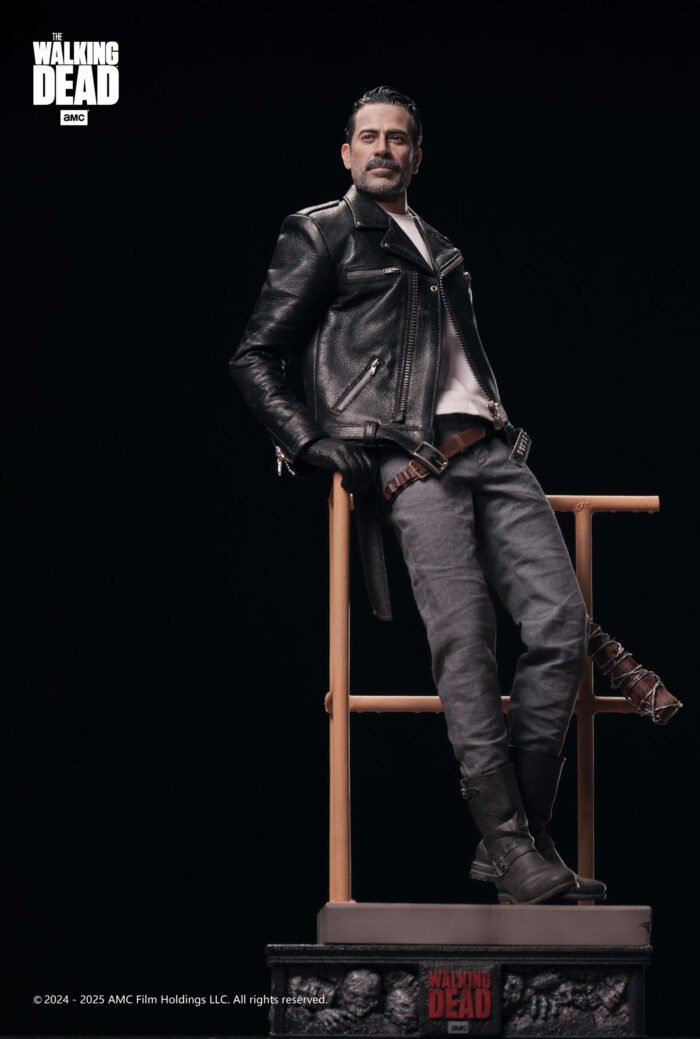 Negan Smith 1:6 The Walking Dead Inart Queen Studios