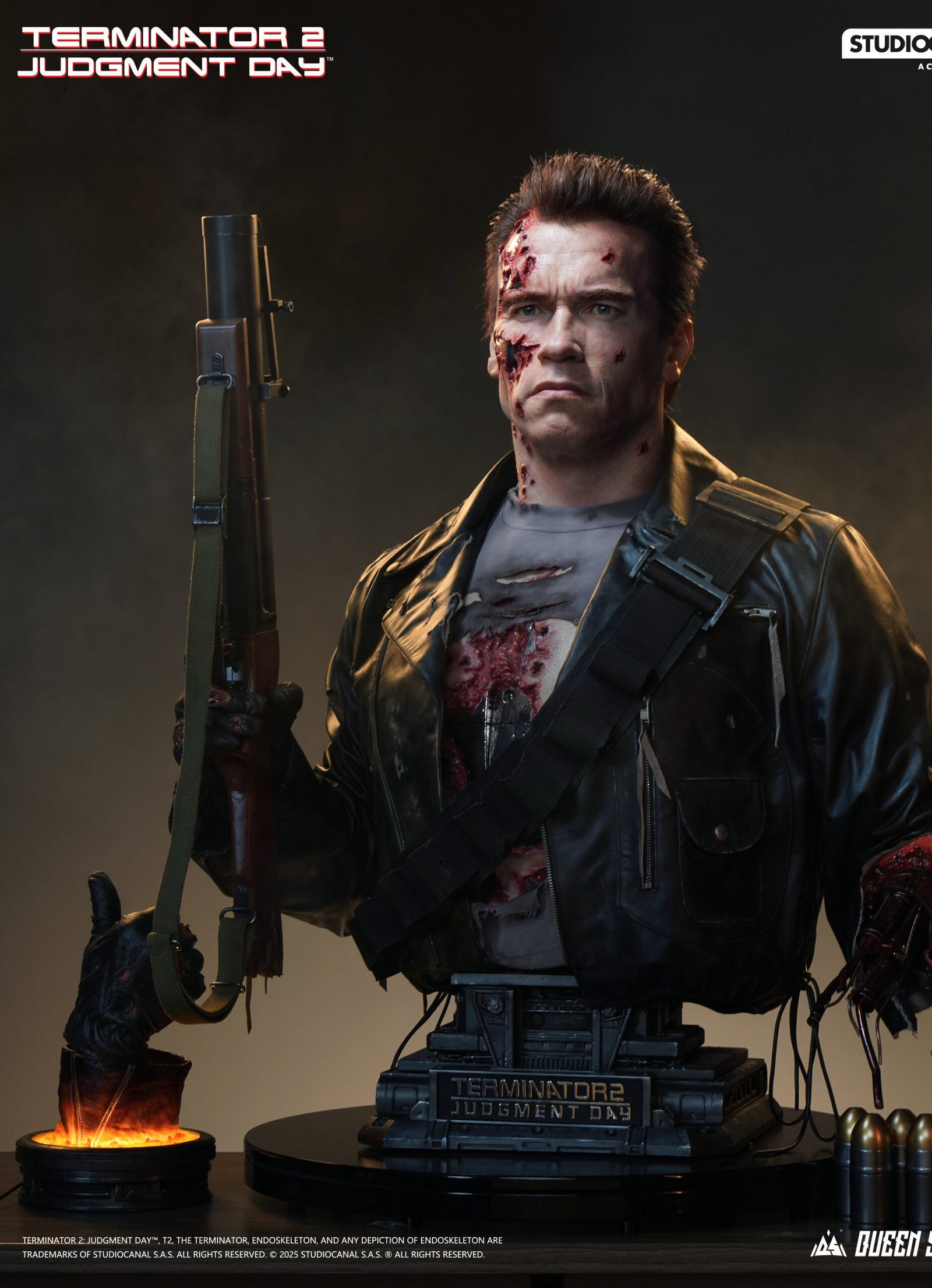 Terminator T-800 Battle Damaged Life Size Bust 1:1 Queen Studios