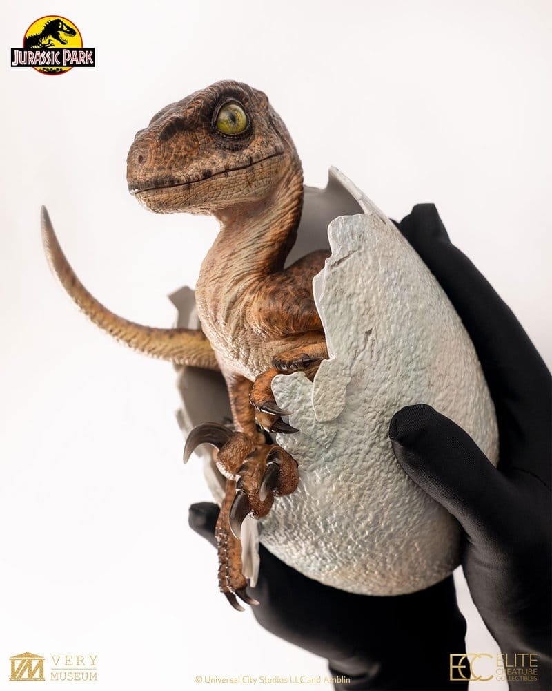 Velociraptor Hatching Egg Jurassic Park Elite Creature - Imagen 3